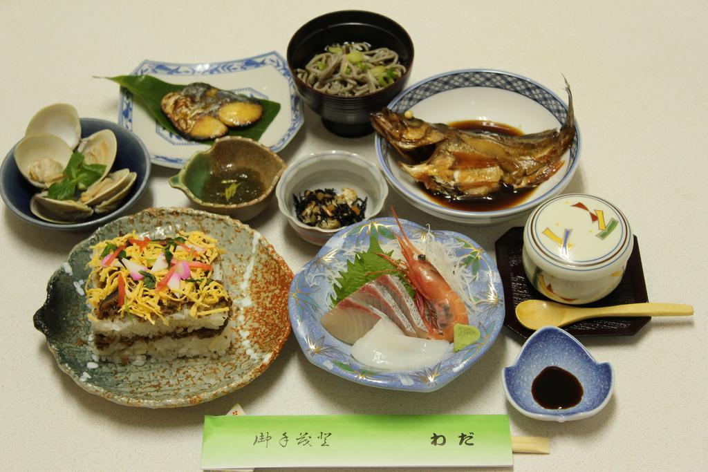 Minshuku Wada Hotel Kyotango Buitenkant foto
